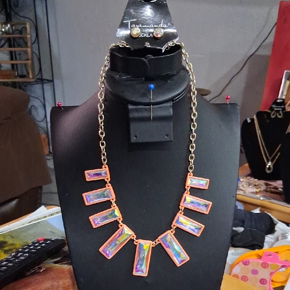 Taramanda Jewelry - Taramanda Gold and Multicolor Statement Necklace